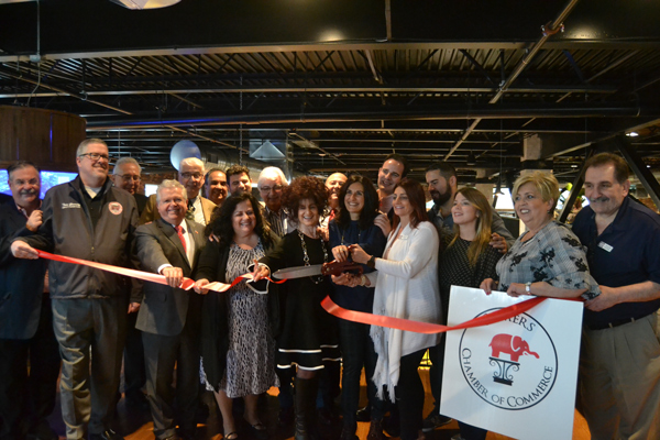 Ribbon cutting at new DeCicco & Sons Somers location
